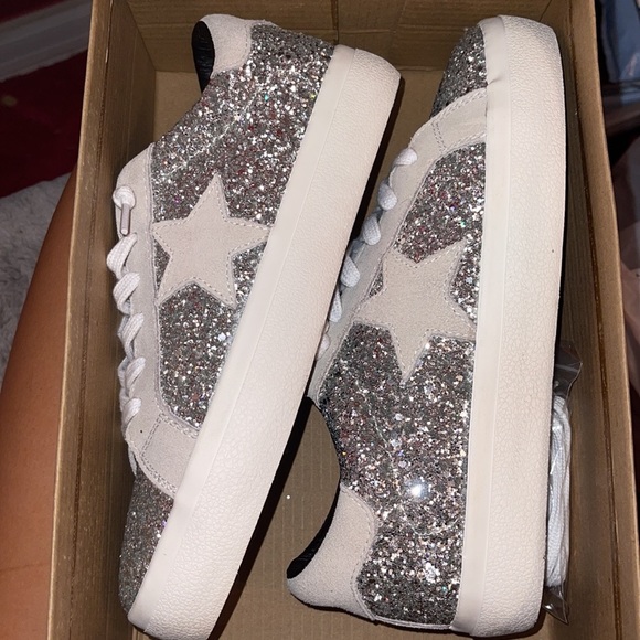 Vintage Havana Rency Star Sneakers In Silver - Picture 2 of 8